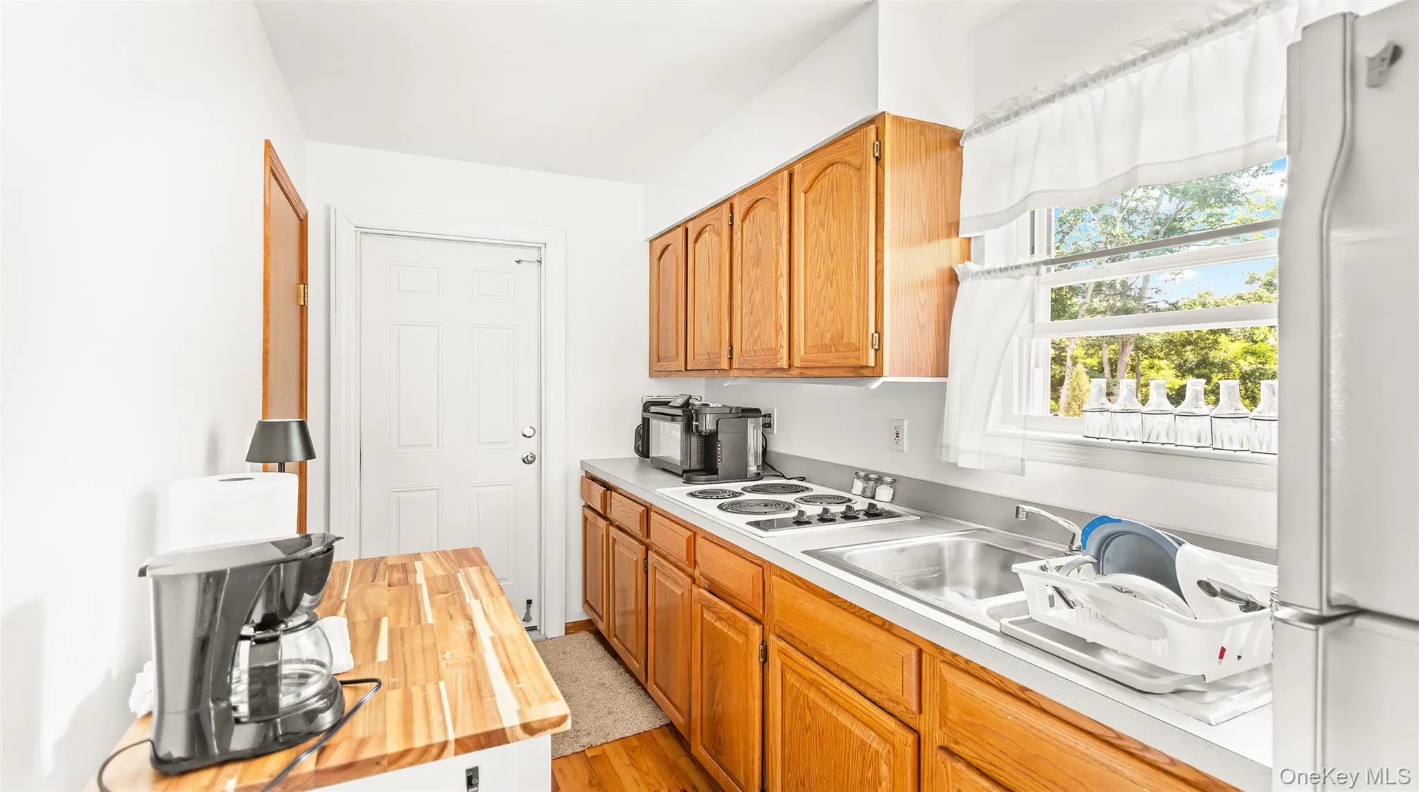 370 Country Road, Brookhaven, NY, 5 Bedrooms Bedrooms, 12 Rooms Rooms,3 BathroomsBathrooms,Residential,For Rent,Country,0,1023153 370 Country Road, Brookhaven, NY, 5 Bedrooms Bedrooms, 12 Rooms Rooms,3 BathroomsBathrooms,Residential,For Rent,Country,0,1023153