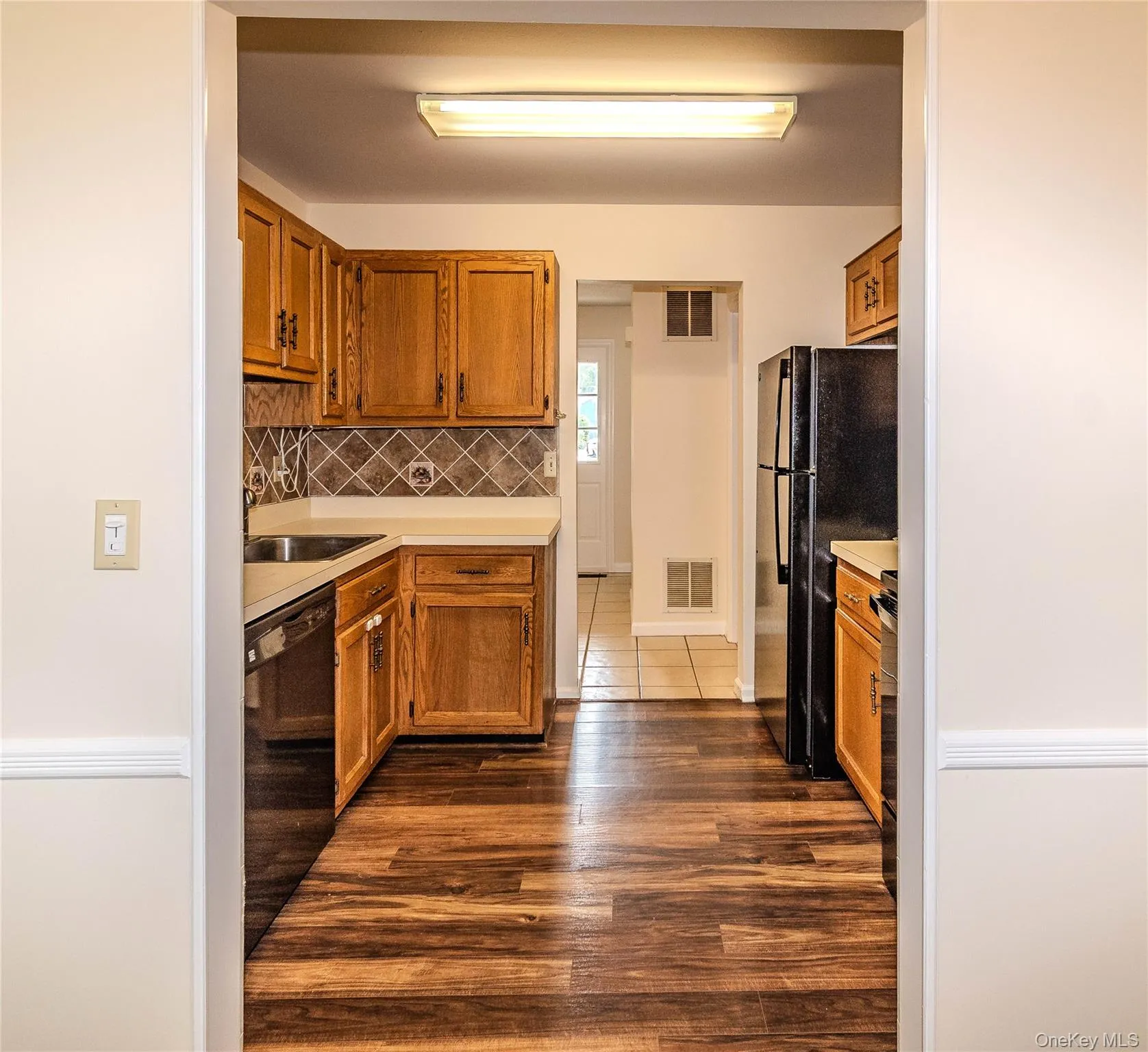 405 Bentley Court, Southeast, NY, 1 Bedroom Bedrooms, 6 Rooms Rooms,2 BathroomsBathrooms,Residential,For Rent,Bentley,0,1023154 405 Bentley Court, Southeast, NY, 1 Bedroom Bedrooms, 6 Rooms Rooms,2 BathroomsBathrooms,Residential,For Rent,Bentley,0,1023154