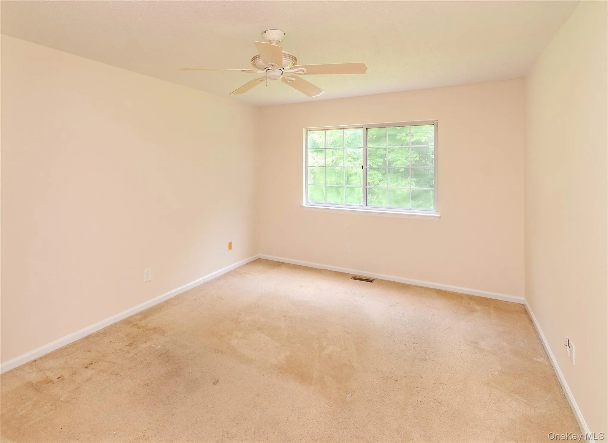 405 Bentley Court, Southeast, NY, 1 Bedroom Bedrooms, 6 Rooms Rooms,2 BathroomsBathrooms,Residential,For Rent,Bentley,0,1023154 405 Bentley Court, Southeast, NY, 1 Bedroom Bedrooms, 6 Rooms Rooms,2 BathroomsBathrooms,Residential,For Rent,Bentley,0,1023154