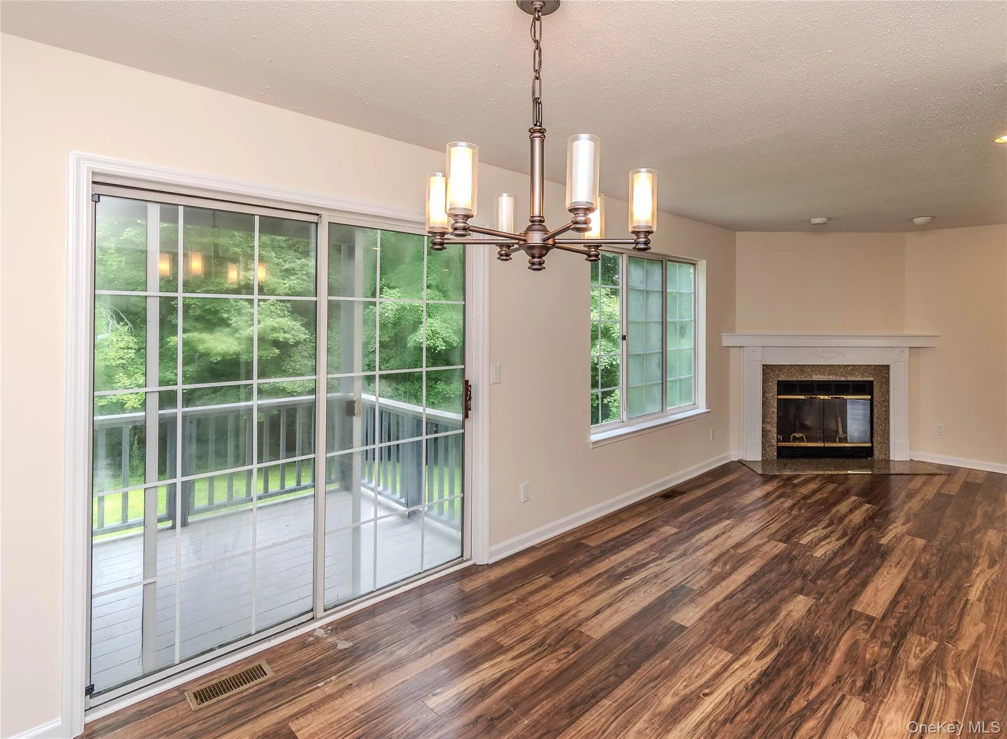 405 Bentley Court, Southeast, NY, 1 Bedroom Bedrooms, 6 Rooms Rooms,2 BathroomsBathrooms,Residential,For Rent,Bentley,0,1023154 405 Bentley Court, Southeast, NY, 1 Bedroom Bedrooms, 6 Rooms Rooms,2 BathroomsBathrooms,Residential,For Rent,Bentley,0,1023154