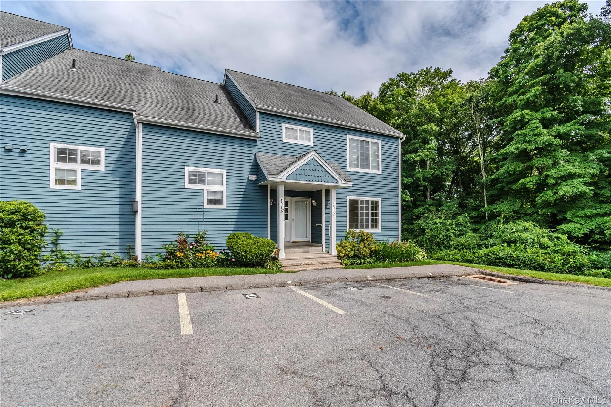 405 Bentley Court, Southeast, NY, 1 Bedroom Bedrooms, 6 Rooms Rooms,2 BathroomsBathrooms,Residential,For Rent,Bentley,0,1023154 405 Bentley Court, Southeast, NY, 1 Bedroom Bedrooms, 6 Rooms Rooms,2 BathroomsBathrooms,Residential,For Rent,Bentley,0,1023154