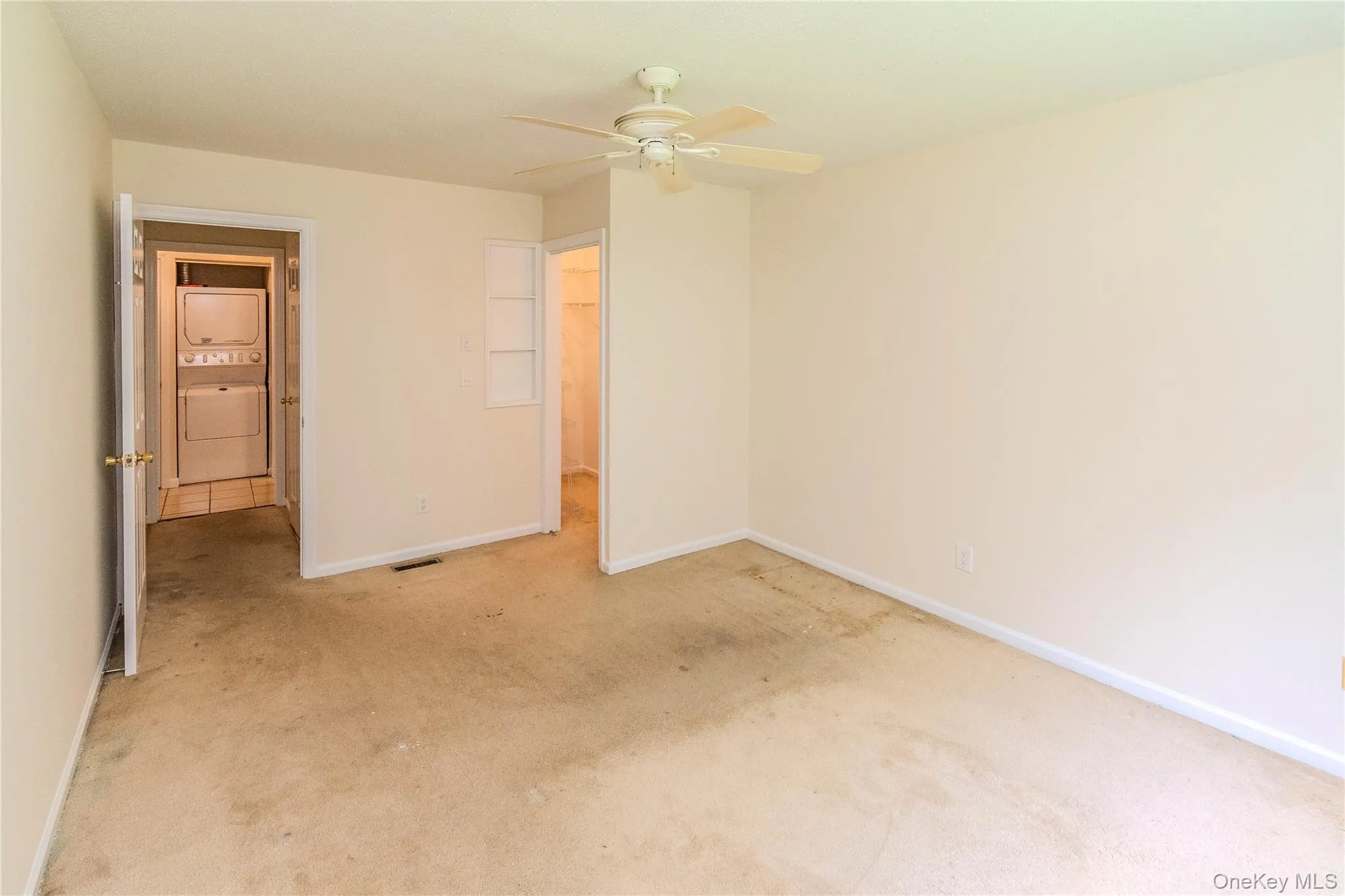 405 Bentley Court, Southeast, NY, 1 Bedroom Bedrooms, 6 Rooms Rooms,2 BathroomsBathrooms,Residential,For Rent,Bentley,0,1023154 405 Bentley Court, Southeast, NY, 1 Bedroom Bedrooms, 6 Rooms Rooms,2 BathroomsBathrooms,Residential,For Rent,Bentley,0,1023154