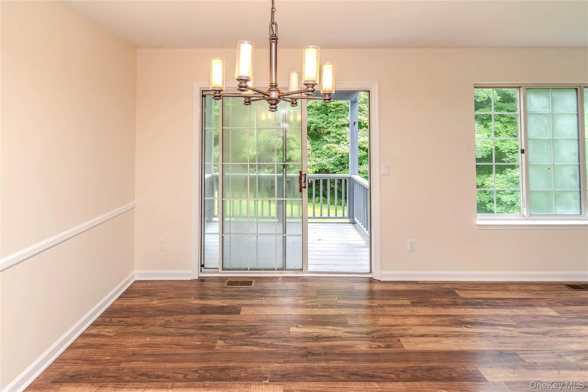 405 Bentley Court, Southeast, NY, 1 Bedroom Bedrooms, 6 Rooms Rooms,2 BathroomsBathrooms,Residential,For Rent,Bentley,0,1023154 405 Bentley Court, Southeast, NY, 1 Bedroom Bedrooms, 6 Rooms Rooms,2 BathroomsBathrooms,Residential,For Rent,Bentley,0,1023154