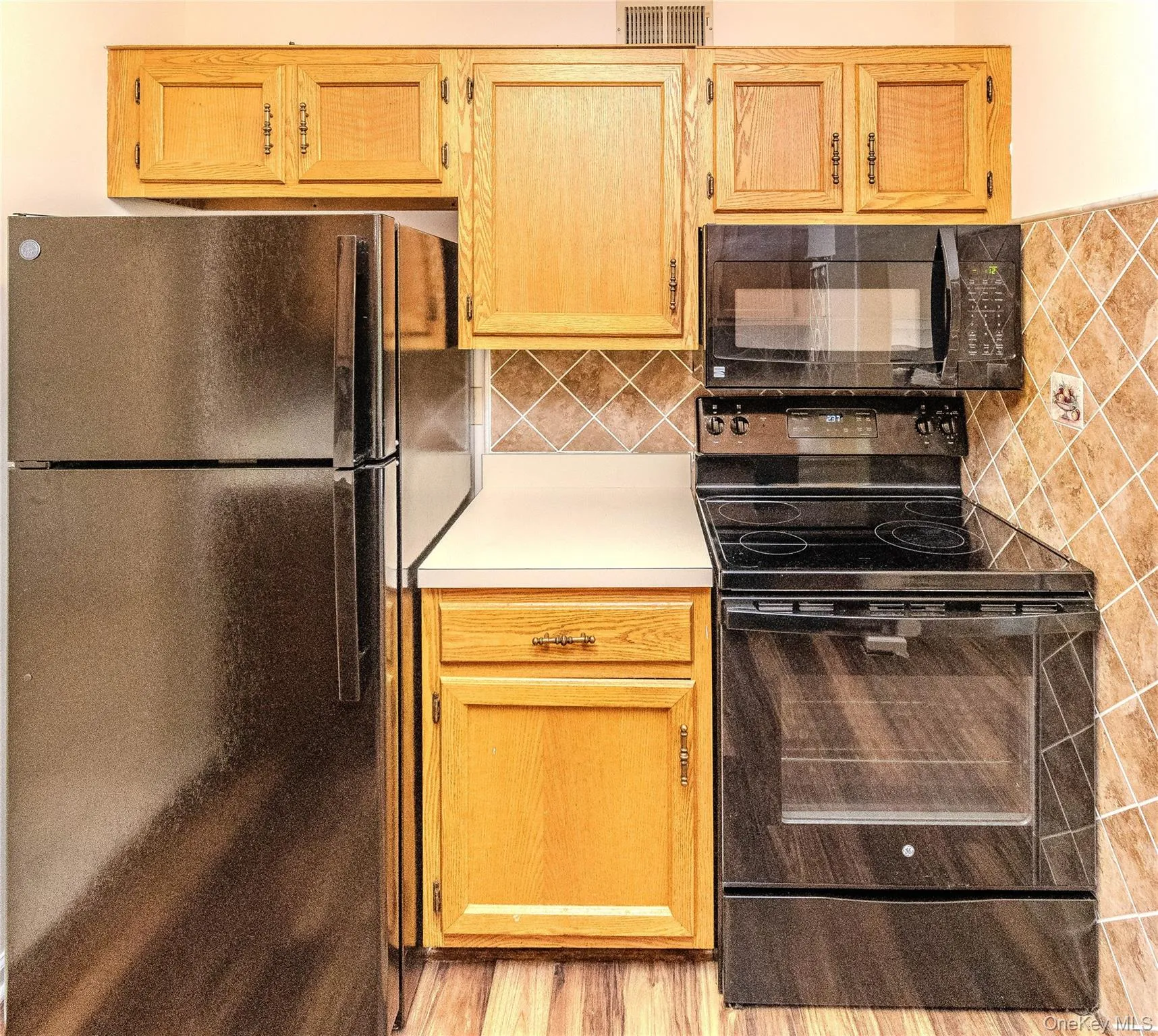 405 Bentley Court, Southeast, NY, 1 Bedroom Bedrooms, 6 Rooms Rooms,2 BathroomsBathrooms,Residential,For Rent,Bentley,0,1023154 405 Bentley Court, Southeast, NY, 1 Bedroom Bedrooms, 6 Rooms Rooms,2 BathroomsBathrooms,Residential,For Rent,Bentley,0,1023154