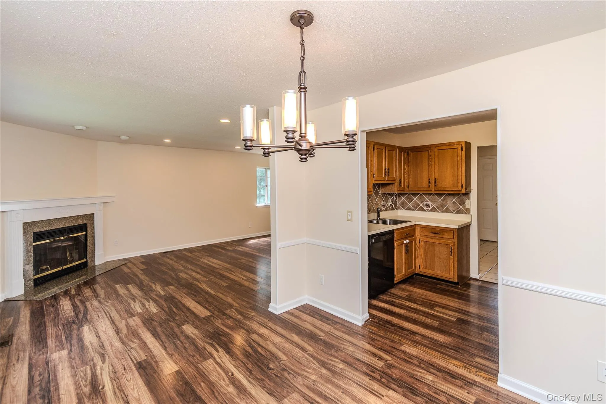 405 Bentley Court, Southeast, NY, 1 Bedroom Bedrooms, 6 Rooms Rooms,2 BathroomsBathrooms,Residential,For Rent,Bentley,0,1023154 405 Bentley Court, Southeast, NY, 1 Bedroom Bedrooms, 6 Rooms Rooms,2 BathroomsBathrooms,Residential,For Rent,Bentley,0,1023154
