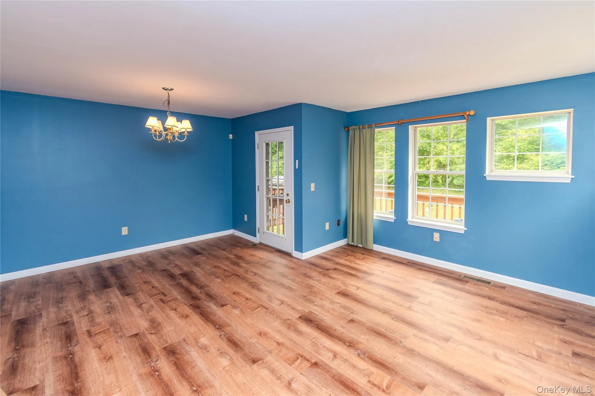 255 Crestwood Court, Fishkill, NY, 2 Bedrooms Bedrooms, 7 Rooms Rooms,1 BathroomBathrooms,Residential,For Rent,Crestwood,0,1023155 255 Crestwood Court, Fishkill, NY, 2 Bedrooms Bedrooms, 7 Rooms Rooms,1 BathroomBathrooms,Residential,For Rent,Crestwood,0,1023155