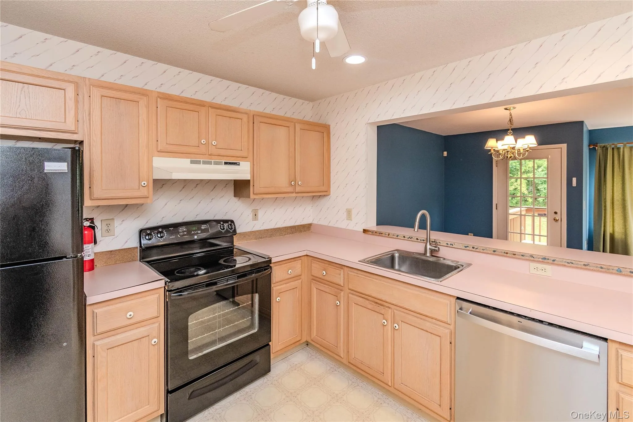 255 Crestwood Court, Fishkill, NY, 2 Bedrooms Bedrooms, 7 Rooms Rooms,1 BathroomBathrooms,Residential,For Rent,Crestwood,0,1023155 255 Crestwood Court, Fishkill, NY, 2 Bedrooms Bedrooms, 7 Rooms Rooms,1 BathroomBathrooms,Residential,For Rent,Crestwood,0,1023155