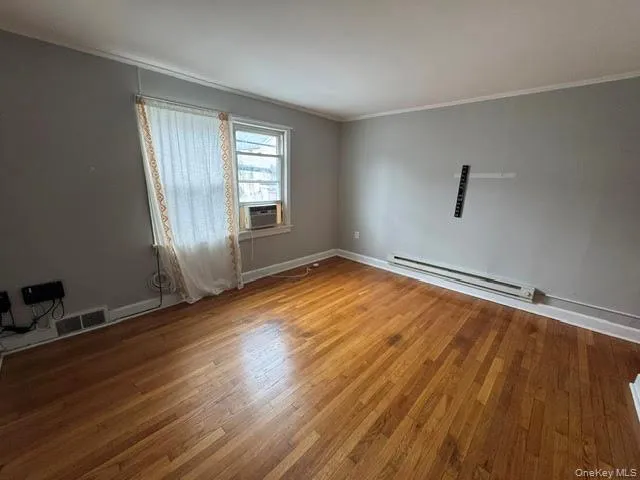 With hardwood flooring and double window... With hardwood flooring and double window...