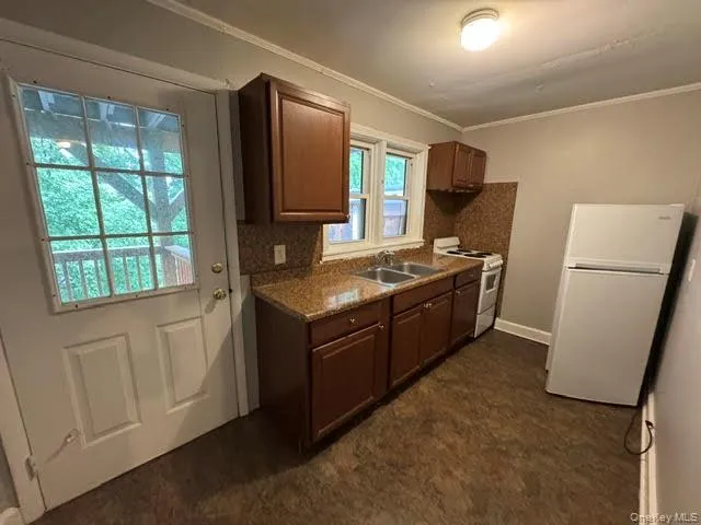 284 Main Street, Cornwall, NY, 1 Bedroom Bedrooms, 2 Rooms Rooms,1 BathroomBathrooms,Residential Lease,For Rent,Main,0,1023156 284 Main Street, Cornwall, NY, 1 Bedroom Bedrooms, 2 Rooms Rooms,1 BathroomBathrooms,Residential Lease,For Rent,Main,0,1023156