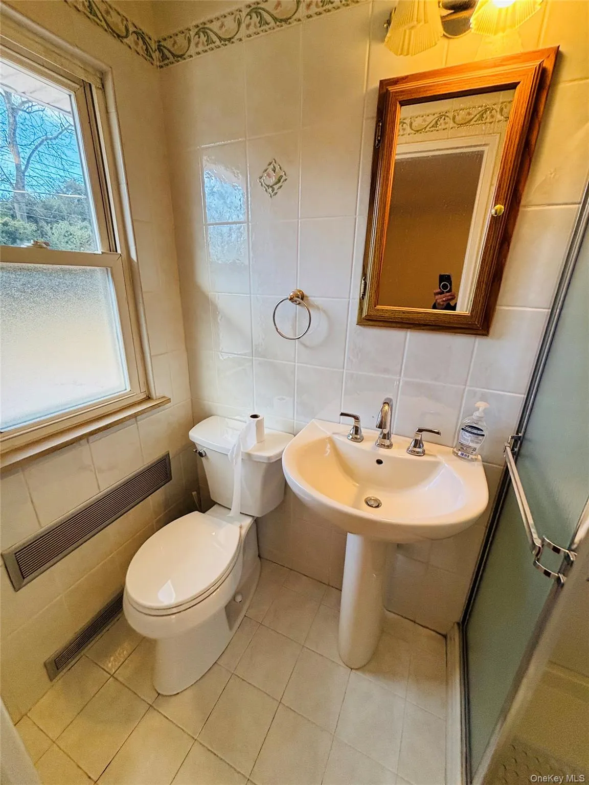 71 Willits Road, Glen Cove, NY, 3 Bedrooms Bedrooms, 8 Rooms Rooms,2 BathroomsBathrooms,Residential,For Rent,Willits,0,1023160 71 Willits Road, Glen Cove, NY, 3 Bedrooms Bedrooms, 8 Rooms Rooms,2 BathroomsBathrooms,Residential,For Rent,Willits,0,1023160