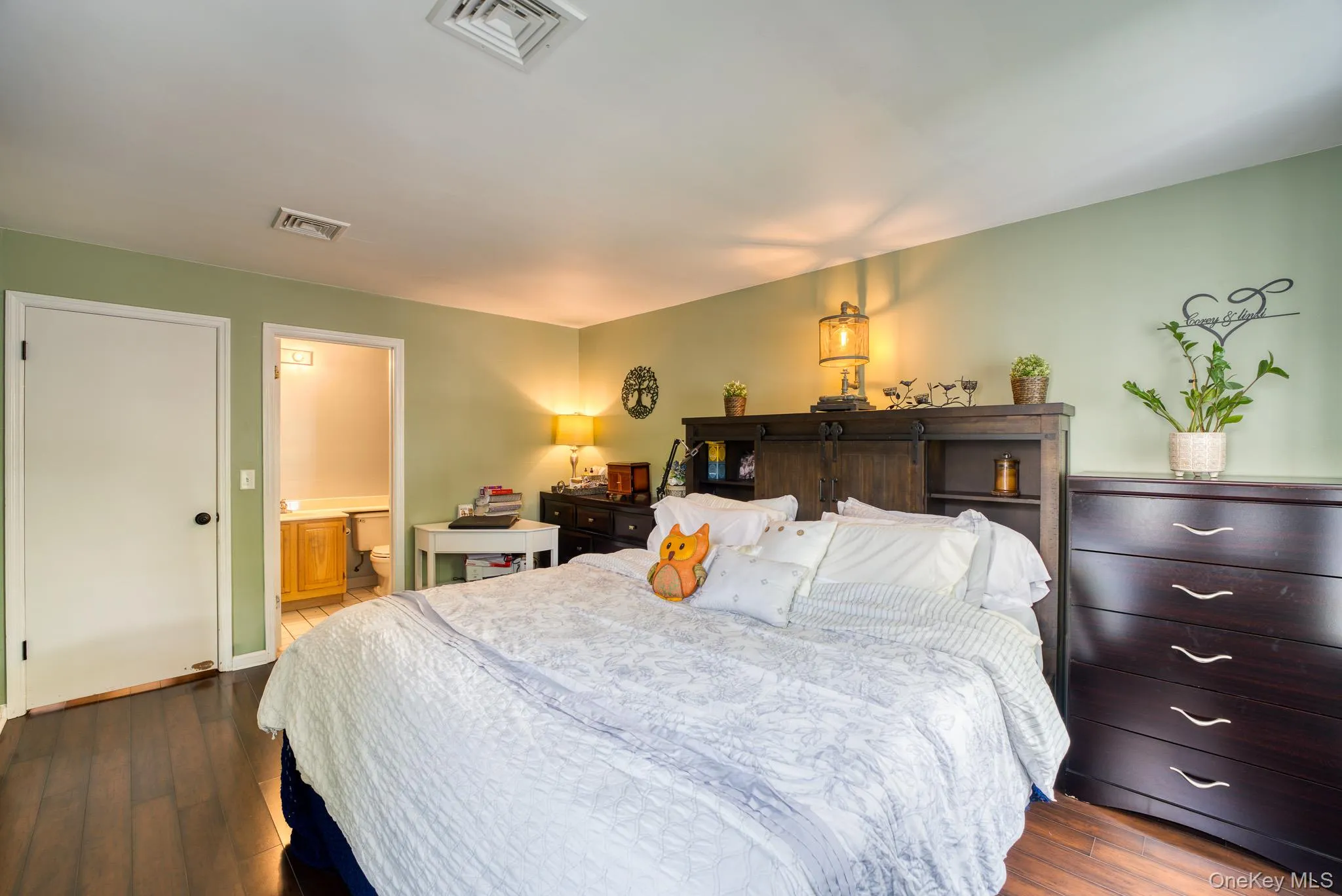 1130 Washington Green, New Windsor, NY, 2 Bedrooms Bedrooms, 5 Rooms Rooms,1 BathroomBathrooms,Residential,For Rent,Washington Green,0,1023166 1130 Washington Green, New Windsor, NY, 2 Bedrooms Bedrooms, 5 Rooms Rooms,1 BathroomBathrooms,Residential,For Rent,Washington Green,0,1023166