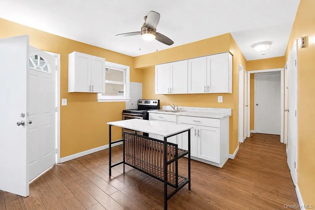 218 Montana Avenue, Islip, NY, 6 Bedrooms Bedrooms, 9 Rooms Rooms,3 BathroomsBathrooms,Residential,For Rent,Montana,0,1023167 218 Montana Avenue, Islip, NY, 6 Bedrooms Bedrooms, 9 Rooms Rooms,3 BathroomsBathrooms,Residential,For Rent,Montana,0,1023167