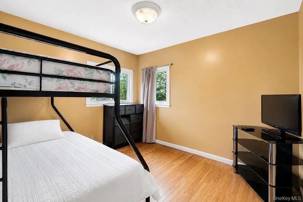 218 Montana Avenue, Islip, NY, 6 Bedrooms Bedrooms, 9 Rooms Rooms,3 BathroomsBathrooms,Residential,For Rent,Montana,0,1023167 218 Montana Avenue, Islip, NY, 6 Bedrooms Bedrooms, 9 Rooms Rooms,3 BathroomsBathrooms,Residential,For Rent,Montana,0,1023167
