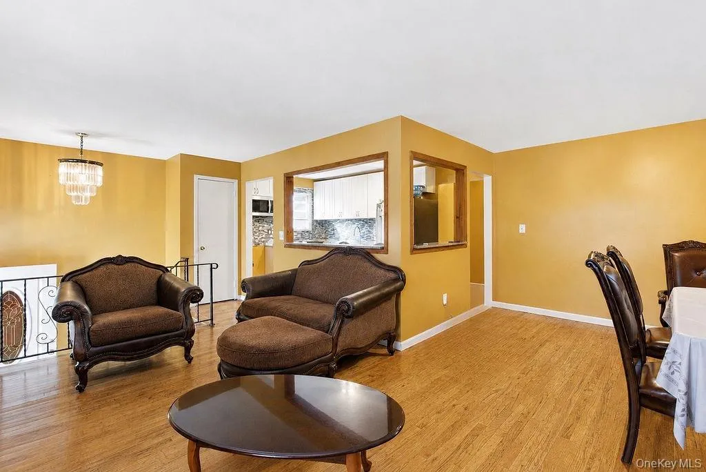 218 Montana Avenue, Islip, NY, 6 Bedrooms Bedrooms, 9 Rooms Rooms,3 BathroomsBathrooms,Residential,For Rent,Montana,0,1023167 218 Montana Avenue, Islip, NY, 6 Bedrooms Bedrooms, 9 Rooms Rooms,3 BathroomsBathrooms,Residential,For Rent,Montana,0,1023167