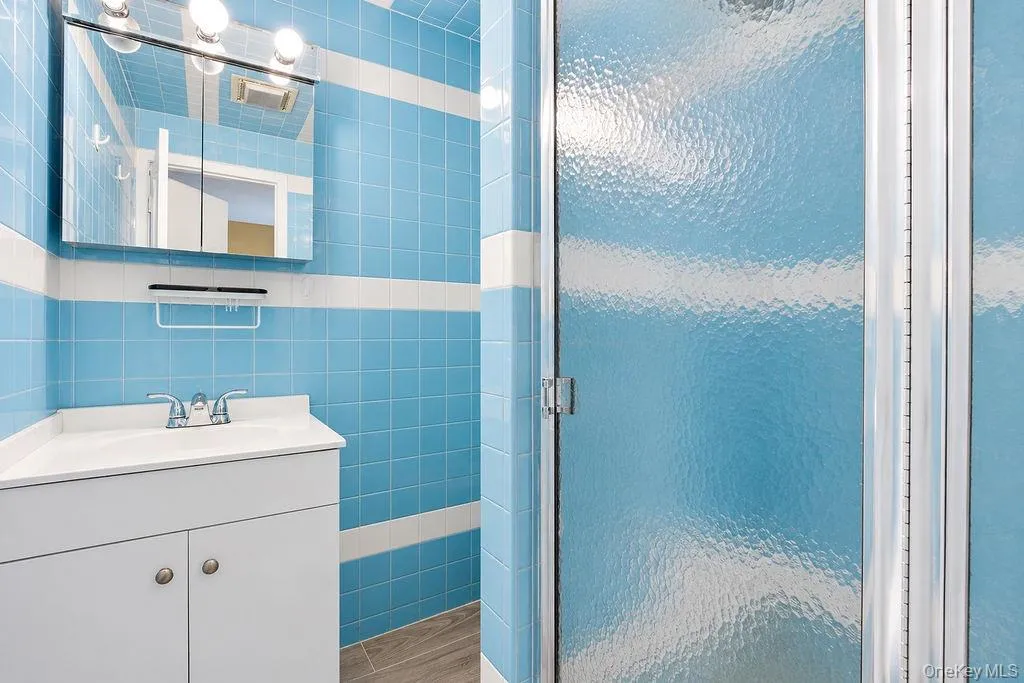 218 Montana Avenue, Islip, NY, 6 Bedrooms Bedrooms, 9 Rooms Rooms,3 BathroomsBathrooms,Residential,For Rent,Montana,0,1023167 218 Montana Avenue, Islip, NY, 6 Bedrooms Bedrooms, 9 Rooms Rooms,3 BathroomsBathrooms,Residential,For Rent,Montana,0,1023167