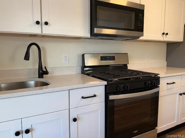 48 Resevior Avenue, Huntington, NY, 1 Bedroom Bedrooms, 3 Rooms Rooms,1 BathroomBathrooms,Residential Lease,For Rent,Resevior,0,1023169 48 Resevior Avenue, Huntington, NY, 1 Bedroom Bedrooms, 3 Rooms Rooms,1 BathroomBathrooms,Residential Lease,For Rent,Resevior,0,1023169
