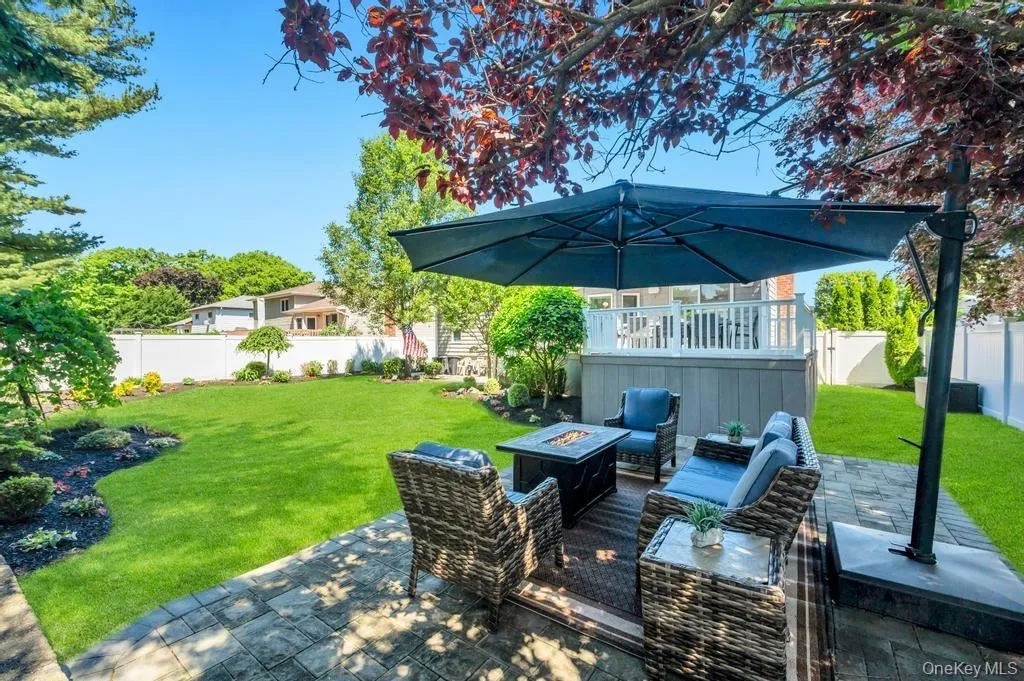 105 Ernest Street, Oyster Bay, NY, 3 Bedrooms Bedrooms, 7 Rooms Rooms,2 BathroomsBathrooms,Residential,For Rent,Ernest,0,1023171 105 Ernest Street, Oyster Bay, NY, 3 Bedrooms Bedrooms, 7 Rooms Rooms,2 BathroomsBathrooms,Residential,For Rent,Ernest,0,1023171