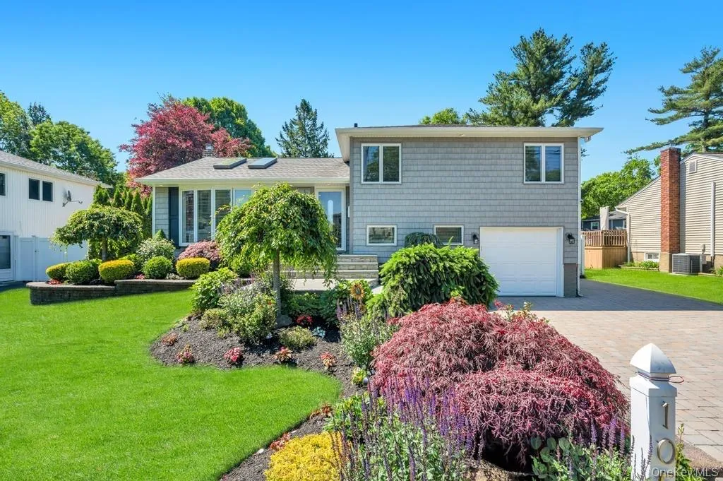 105 Ernest Street, Oyster Bay, NY, 3 Bedrooms Bedrooms, 7 Rooms Rooms,2 BathroomsBathrooms,Residential,For Rent,Ernest,0,1023171 105 Ernest Street, Oyster Bay, NY, 3 Bedrooms Bedrooms, 7 Rooms Rooms,2 BathroomsBathrooms,Residential,For Rent,Ernest,0,1023171