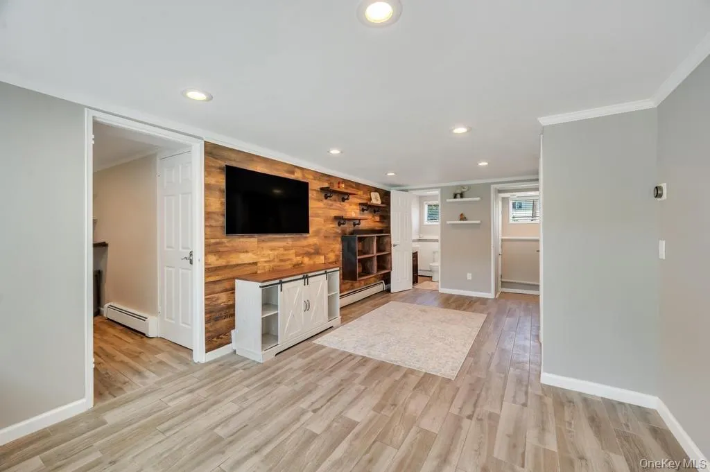 105 Ernest Street, Oyster Bay, NY, 3 Bedrooms Bedrooms, 7 Rooms Rooms,2 BathroomsBathrooms,Residential,For Rent,Ernest,0,1023171 105 Ernest Street, Oyster Bay, NY, 3 Bedrooms Bedrooms, 7 Rooms Rooms,2 BathroomsBathrooms,Residential,For Rent,Ernest,0,1023171
