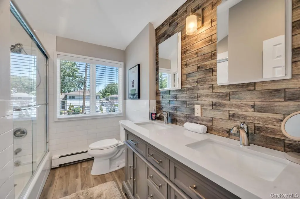 105 Ernest Street, Oyster Bay, NY, 3 Bedrooms Bedrooms, 7 Rooms Rooms,2 BathroomsBathrooms,Residential,For Rent,Ernest,0,1023171 105 Ernest Street, Oyster Bay, NY, 3 Bedrooms Bedrooms, 7 Rooms Rooms,2 BathroomsBathrooms,Residential,For Rent,Ernest,0,1023171