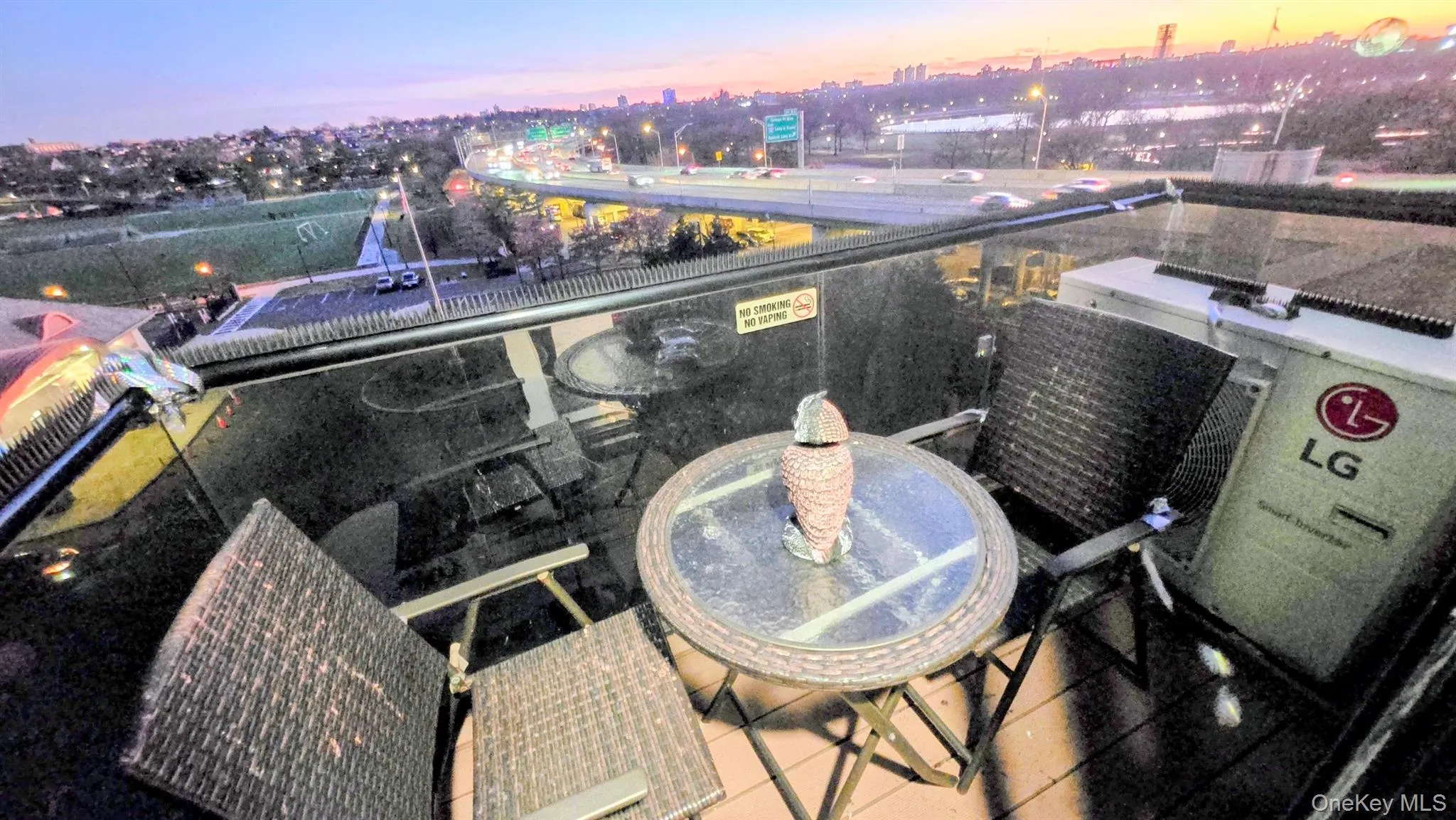 131-11 Fowler Avenue, New York, NY, 1 Bedroom Bedrooms, 4 Rooms Rooms,1 BathroomBathrooms,Residential,For Rent,Fowler,0,1023172 131-11 Fowler Avenue, New York, NY, 1 Bedroom Bedrooms, 4 Rooms Rooms,1 BathroomBathrooms,Residential,For Rent,Fowler,0,1023172