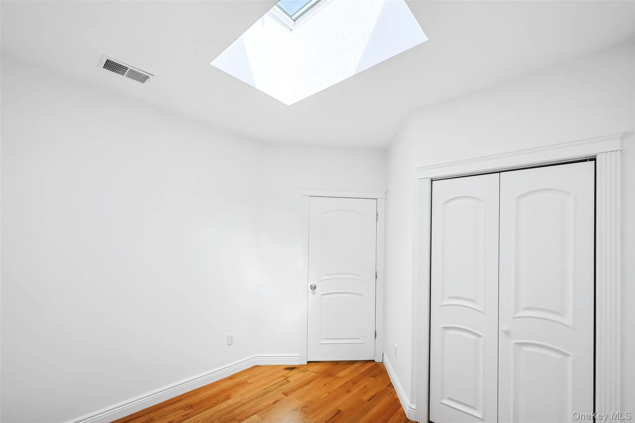 8807 Bay 16th Street, New York, NY, 3 Bedrooms Bedrooms, 4 Rooms Rooms,2 BathroomsBathrooms,Residential,For Rent,Bay 16th,0,1023176 8807 Bay 16th Street, New York, NY, 3 Bedrooms Bedrooms, 4 Rooms Rooms,2 BathroomsBathrooms,Residential,For Rent,Bay 16th,0,1023176