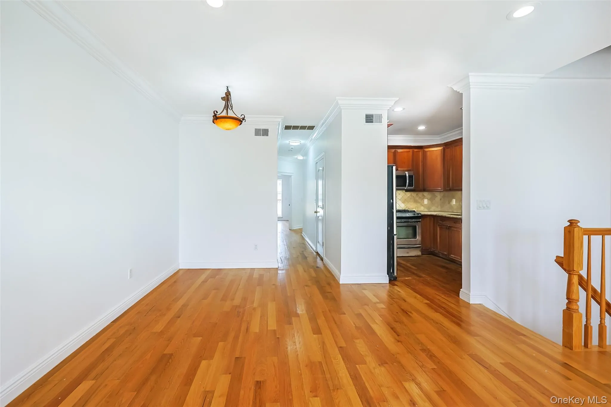 8807 Bay 16th Street, New York, NY, 3 Bedrooms Bedrooms, 4 Rooms Rooms,2 BathroomsBathrooms,Residential,For Rent,Bay 16th,0,1023176 8807 Bay 16th Street, New York, NY, 3 Bedrooms Bedrooms, 4 Rooms Rooms,2 BathroomsBathrooms,Residential,For Rent,Bay 16th,0,1023176
