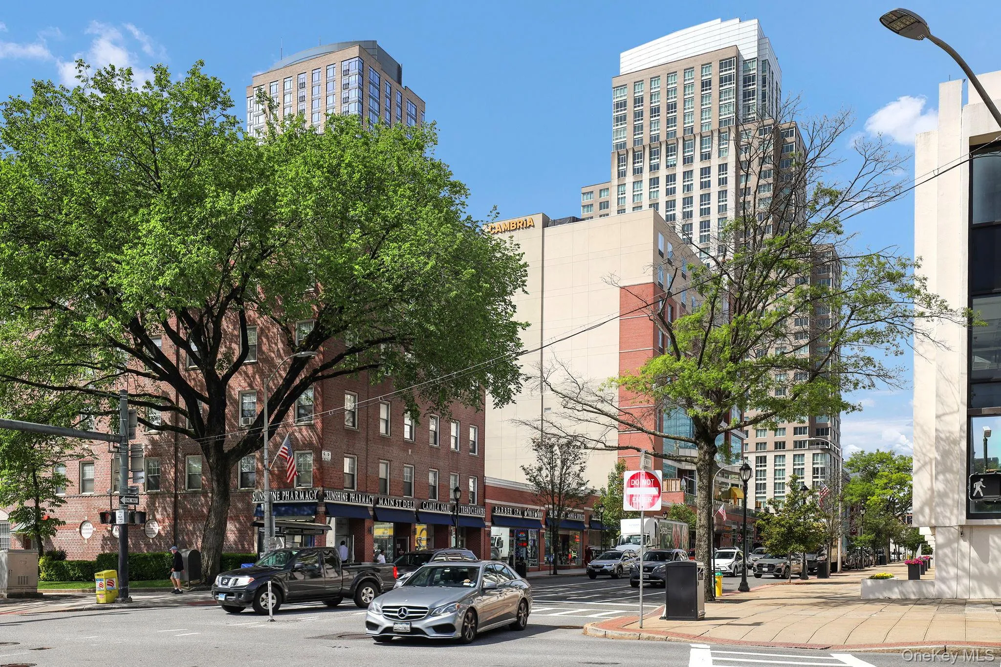 Welcome to vibrant downtown White Plains, where restaurants, shopping, entertainment, and Metro-North are all just minutes from home. Welcome to vibrant downtown White Plains, where restaurants, shopping, entertainment, and Metro-North are all just minutes from home.