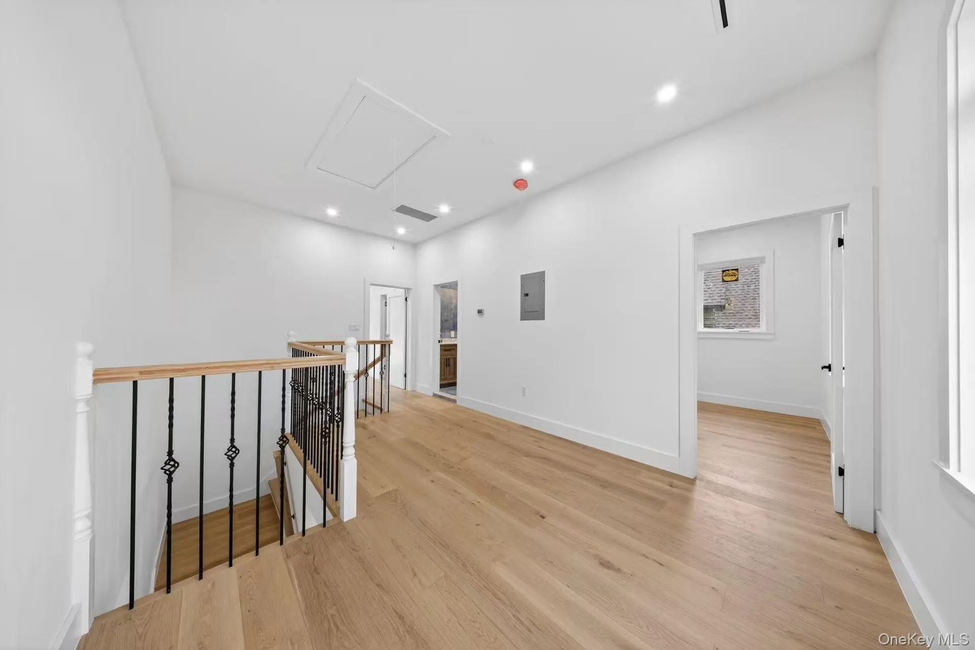 8366 Charlecote Ridge, New York, NY, 3 Bedrooms Bedrooms, 7 Rooms Rooms,4 BathroomsBathrooms,Residential,For Rent,Charlecote,0,1023182 8366 Charlecote Ridge, New York, NY, 3 Bedrooms Bedrooms, 7 Rooms Rooms,4 BathroomsBathrooms,Residential,For Rent,Charlecote,0,1023182