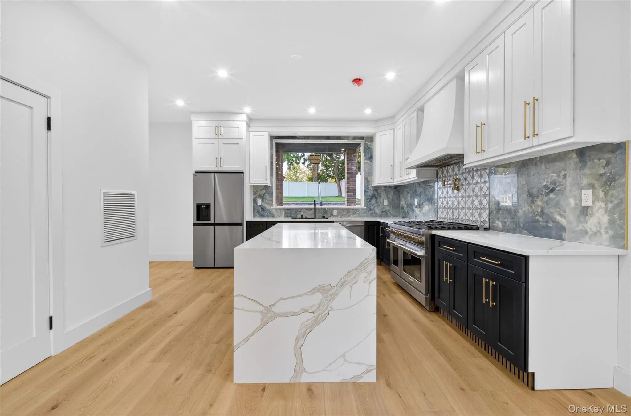 8366 Charlecote Ridge, New York, NY, 3 Bedrooms Bedrooms, 7 Rooms Rooms,4 BathroomsBathrooms,Residential,For Rent,Charlecote,0,1023182 8366 Charlecote Ridge, New York, NY, 3 Bedrooms Bedrooms, 7 Rooms Rooms,4 BathroomsBathrooms,Residential,For Rent,Charlecote,0,1023182