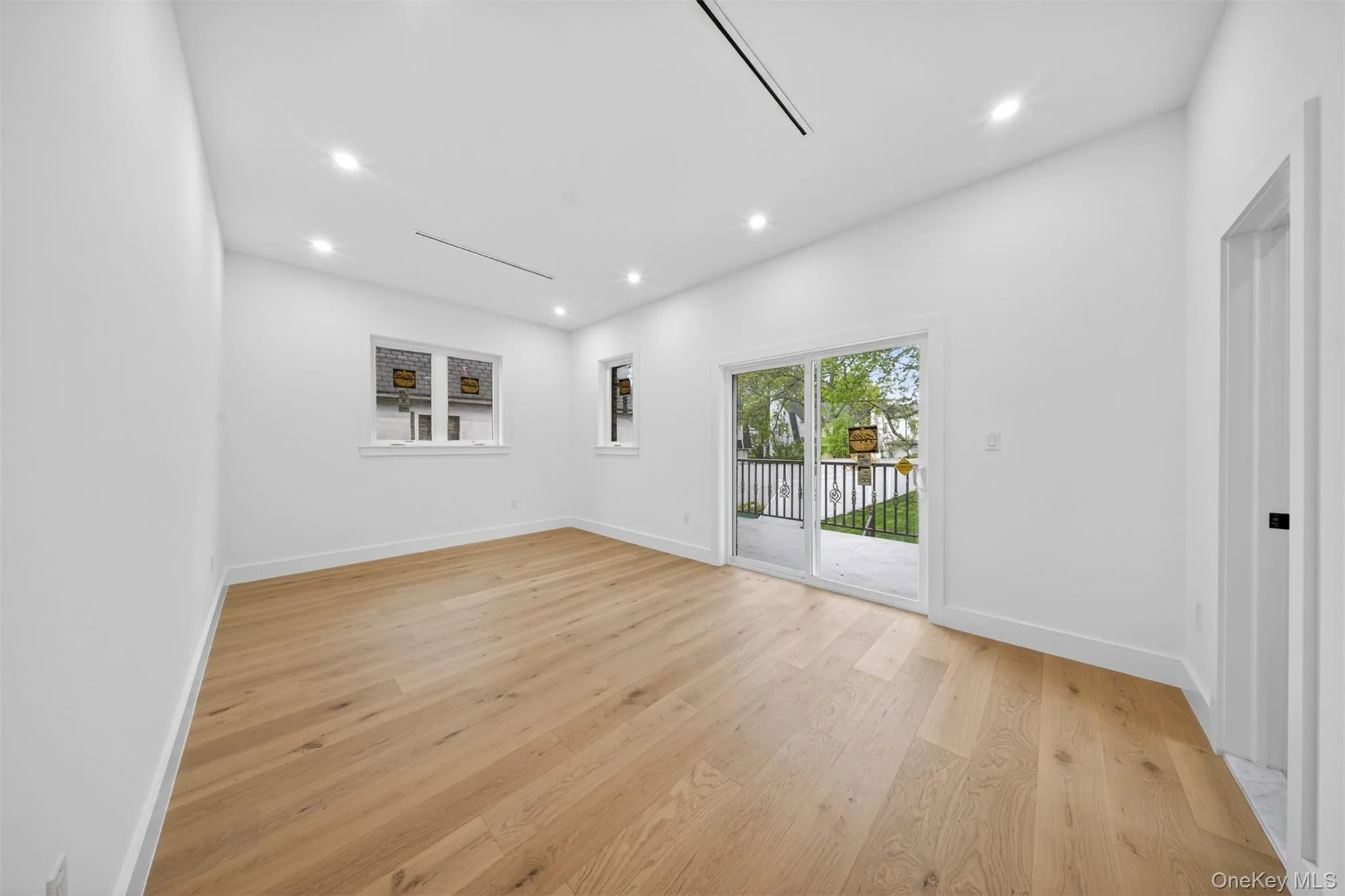 8366 Charlecote Ridge, New York, NY, 3 Bedrooms Bedrooms, 7 Rooms Rooms,4 BathroomsBathrooms,Residential,For Rent,Charlecote,0,1023182 8366 Charlecote Ridge, New York, NY, 3 Bedrooms Bedrooms, 7 Rooms Rooms,4 BathroomsBathrooms,Residential,For Rent,Charlecote,0,1023182