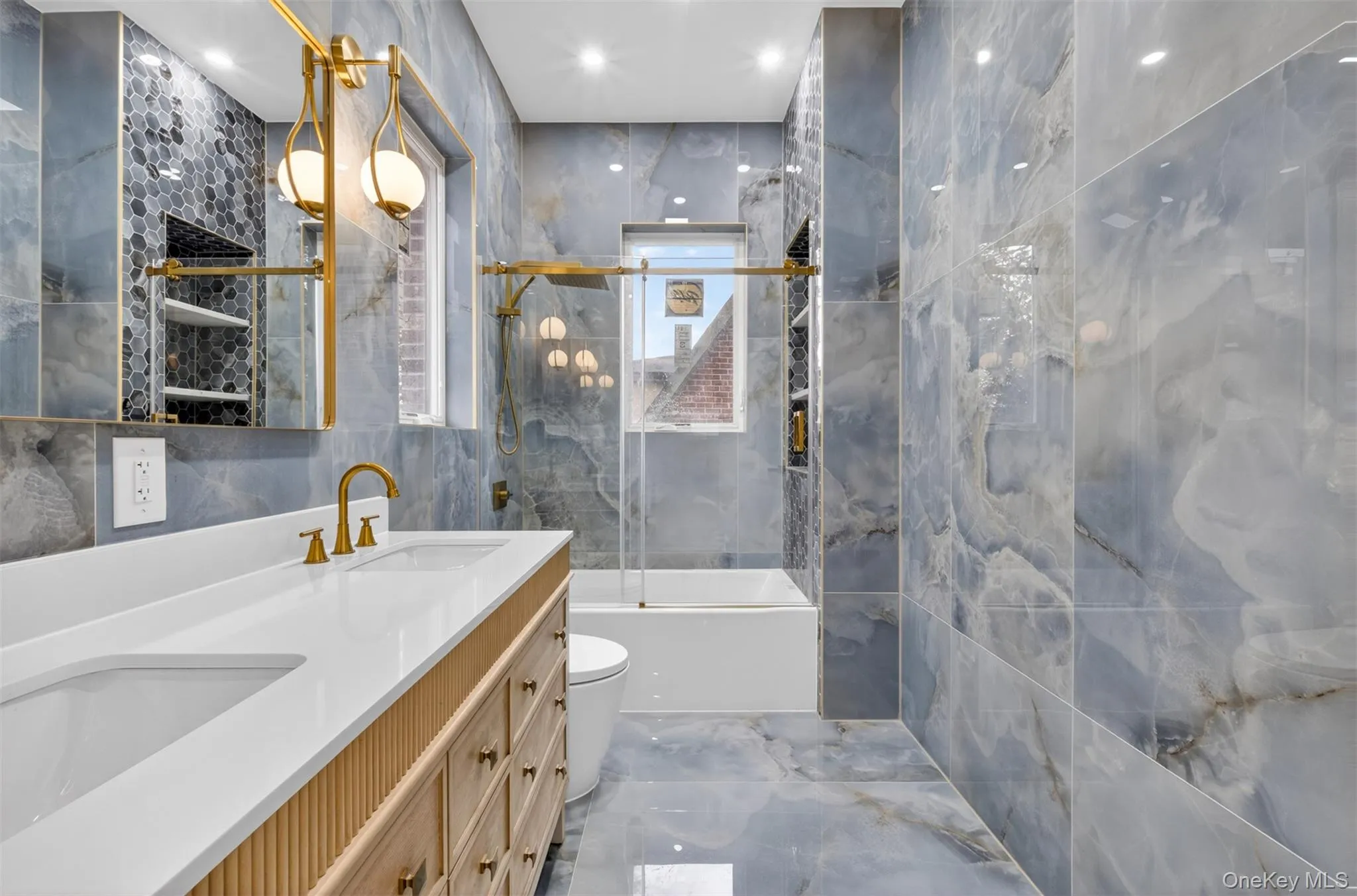 8366 Charlecote Ridge, New York, NY, 3 Bedrooms Bedrooms, 7 Rooms Rooms,4 BathroomsBathrooms,Residential,For Rent,Charlecote,0,1023182 8366 Charlecote Ridge, New York, NY, 3 Bedrooms Bedrooms, 7 Rooms Rooms,4 BathroomsBathrooms,Residential,For Rent,Charlecote,0,1023182