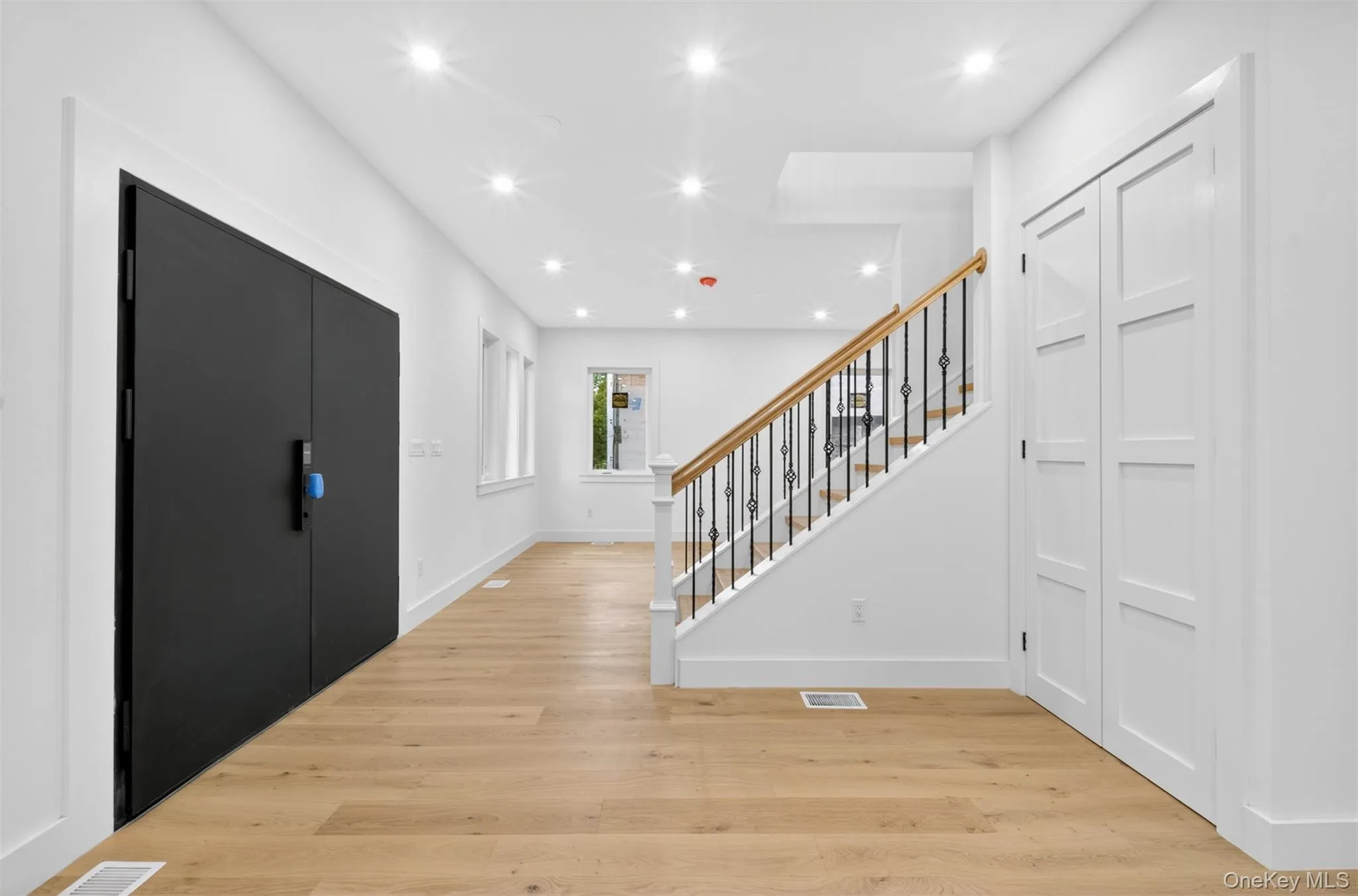 8366 Charlecote Ridge, New York, NY, 3 Bedrooms Bedrooms, 7 Rooms Rooms,4 BathroomsBathrooms,Residential,For Rent,Charlecote,0,1023182 8366 Charlecote Ridge, New York, NY, 3 Bedrooms Bedrooms, 7 Rooms Rooms,4 BathroomsBathrooms,Residential,For Rent,Charlecote,0,1023182