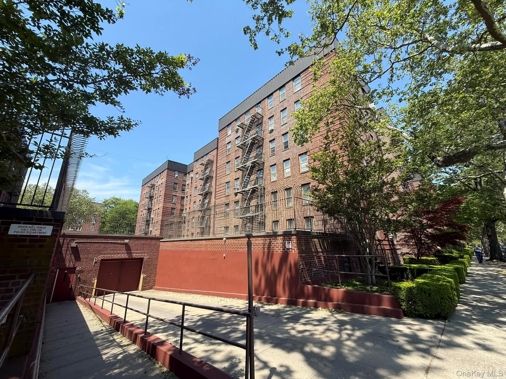 2232 Brigham Street, New York, NY, 2 Bedrooms Bedrooms, 5 Rooms Rooms,1 BathroomBathrooms,Residential,For Rent,Brigham,0,1023184 2232 Brigham Street, New York, NY, 2 Bedrooms Bedrooms, 5 Rooms Rooms,1 BathroomBathrooms,Residential,For Rent,Brigham,0,1023184
