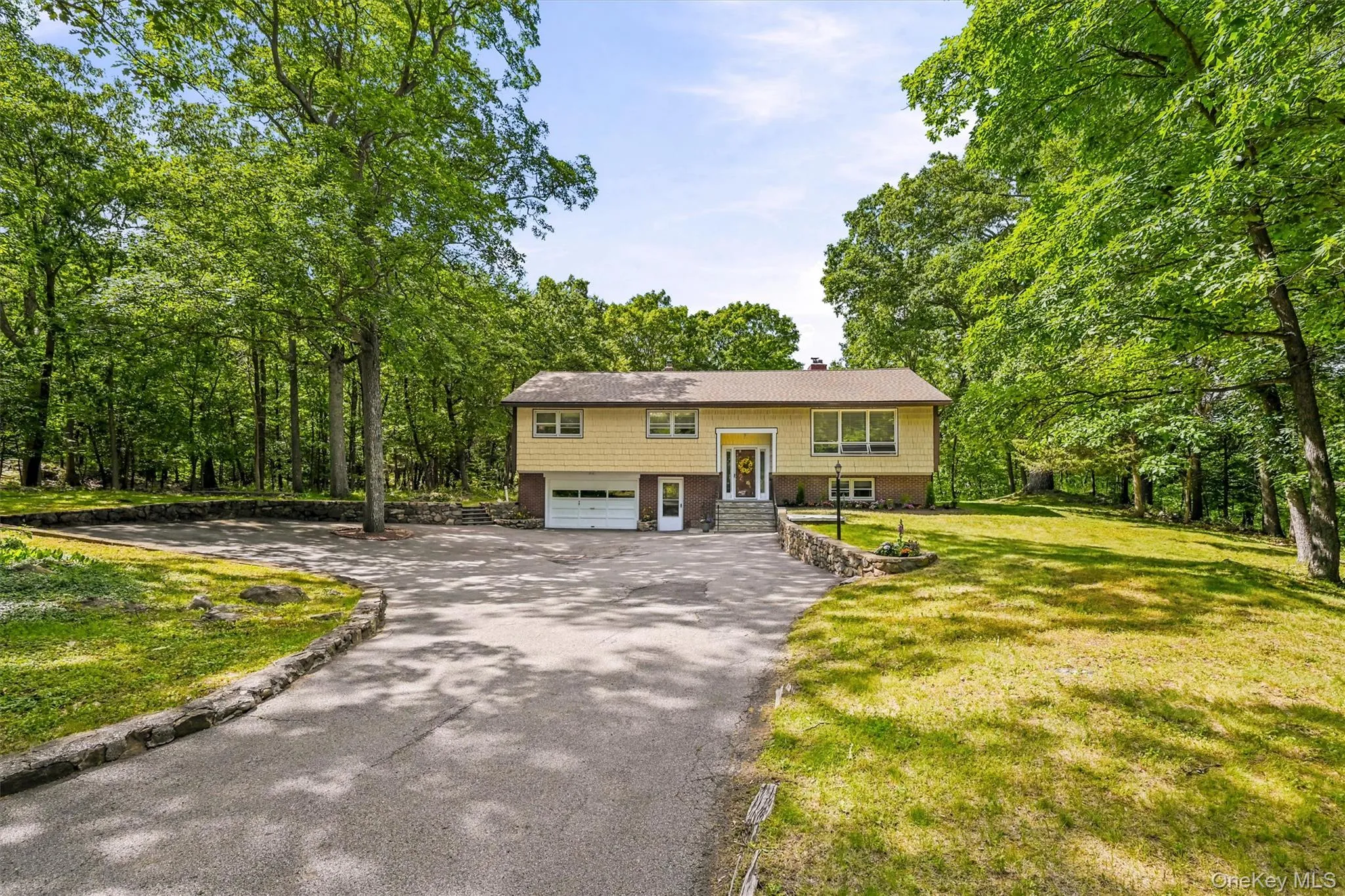 27 Jean Drive, Monroe, NY, 4 Bedrooms Bedrooms, 9 Rooms Rooms,2 BathroomsBathrooms,Residential,For Rent,Jean,0,1023187 27 Jean Drive, Monroe, NY, 4 Bedrooms Bedrooms, 9 Rooms Rooms,2 BathroomsBathrooms,Residential,For Rent,Jean,0,1023187