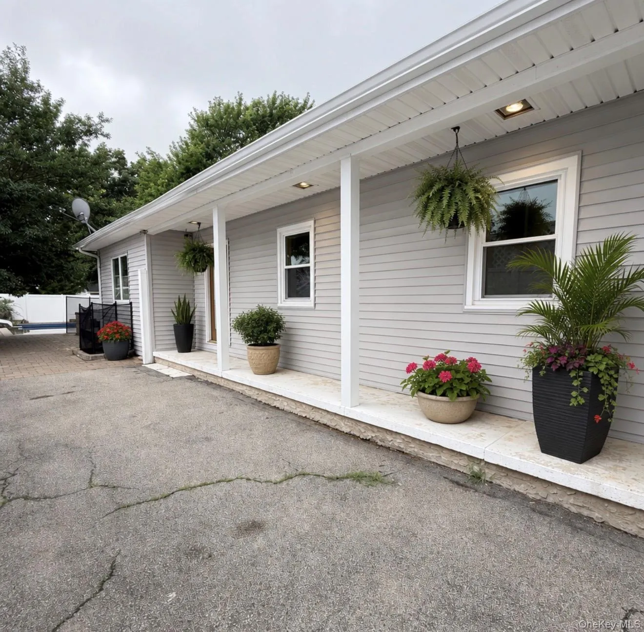 254 Park Avenue, Hempstead, NY, 2 Bedrooms Bedrooms, 10 Rooms Rooms,2 BathroomsBathrooms,Residential,For Rent,Park,0,1023190 254 Park Avenue, Hempstead, NY, 2 Bedrooms Bedrooms, 10 Rooms Rooms,2 BathroomsBathrooms,Residential,For Rent,Park,0,1023190