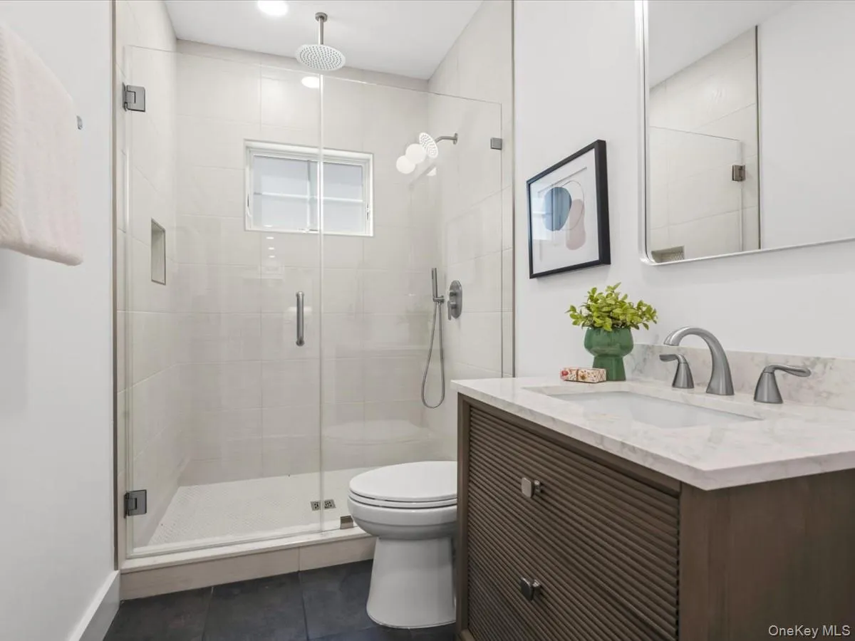 8 Brixton Road, Hempstead, NY, 5 Bedrooms Bedrooms, 10 Rooms Rooms,6 BathroomsBathrooms,Residential,For Rent,Brixton,0,1023191 8 Brixton Road, Hempstead, NY, 5 Bedrooms Bedrooms, 10 Rooms Rooms,6 BathroomsBathrooms,Residential,For Rent,Brixton,0,1023191