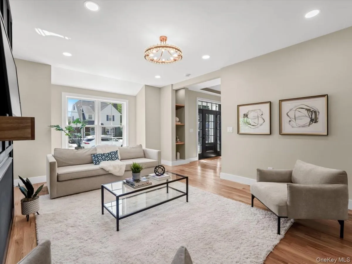 8 Brixton Road, Hempstead, NY, 5 Bedrooms Bedrooms, 10 Rooms Rooms,6 BathroomsBathrooms,Residential,For Rent,Brixton,0,1023191 8 Brixton Road, Hempstead, NY, 5 Bedrooms Bedrooms, 10 Rooms Rooms,6 BathroomsBathrooms,Residential,For Rent,Brixton,0,1023191
