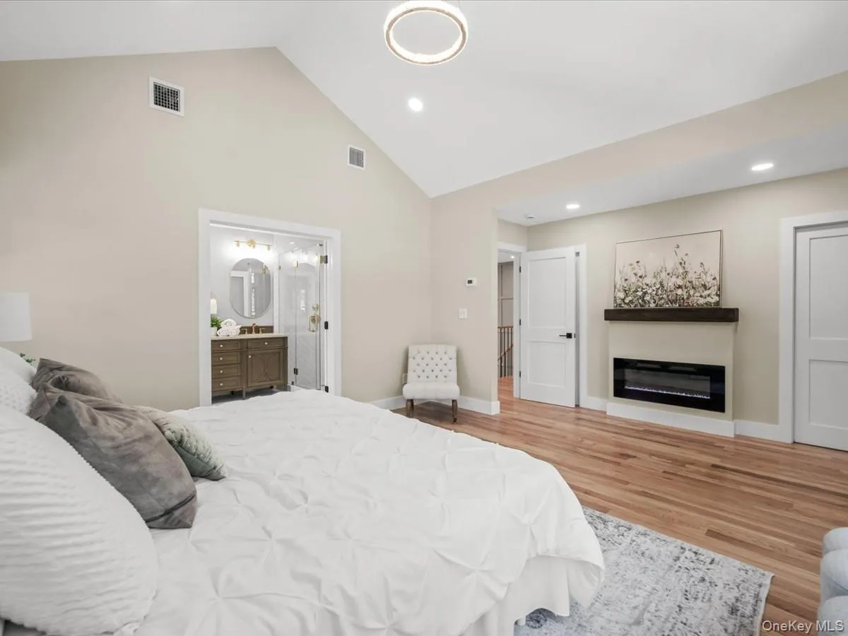 8 Brixton Road, Hempstead, NY, 5 Bedrooms Bedrooms, 10 Rooms Rooms,6 BathroomsBathrooms,Residential,For Rent,Brixton,0,1023191 8 Brixton Road, Hempstead, NY, 5 Bedrooms Bedrooms, 10 Rooms Rooms,6 BathroomsBathrooms,Residential,For Rent,Brixton,0,1023191