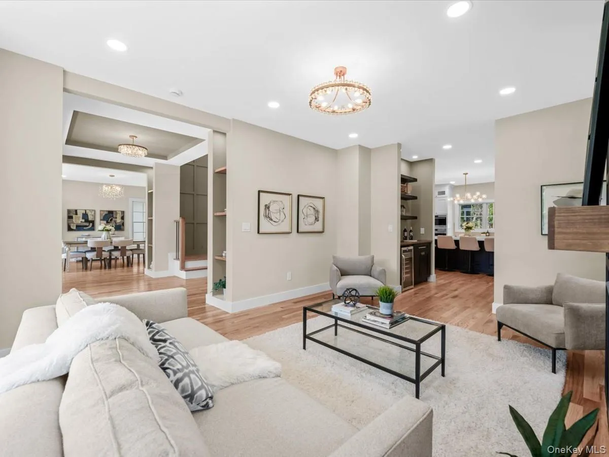 8 Brixton Road, Hempstead, NY, 5 Bedrooms Bedrooms, 10 Rooms Rooms,6 BathroomsBathrooms,Residential,For Rent,Brixton,0,1023191 8 Brixton Road, Hempstead, NY, 5 Bedrooms Bedrooms, 10 Rooms Rooms,6 BathroomsBathrooms,Residential,For Rent,Brixton,0,1023191