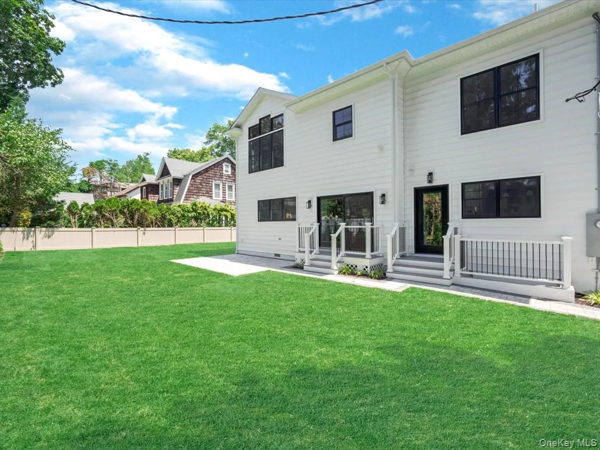 8 Brixton Road, Hempstead, NY, 5 Bedrooms Bedrooms, 10 Rooms Rooms,6 BathroomsBathrooms,Residential,For Rent,Brixton,0,1023191 8 Brixton Road, Hempstead, NY, 5 Bedrooms Bedrooms, 10 Rooms Rooms,6 BathroomsBathrooms,Residential,For Rent,Brixton,0,1023191