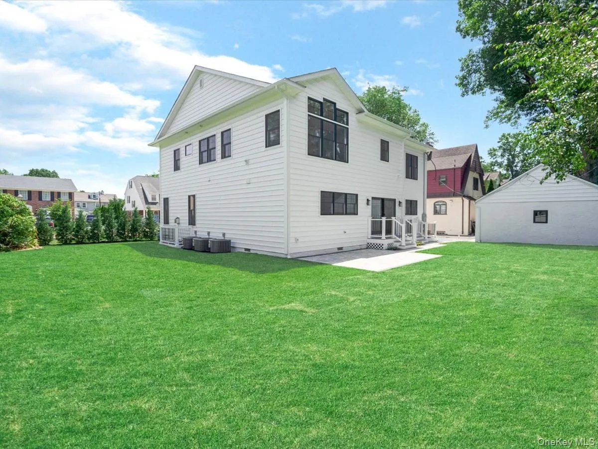8 Brixton Road, Hempstead, NY, 5 Bedrooms Bedrooms, 10 Rooms Rooms,6 BathroomsBathrooms,Residential,For Rent,Brixton,0,1023191 8 Brixton Road, Hempstead, NY, 5 Bedrooms Bedrooms, 10 Rooms Rooms,6 BathroomsBathrooms,Residential,For Rent,Brixton,0,1023191