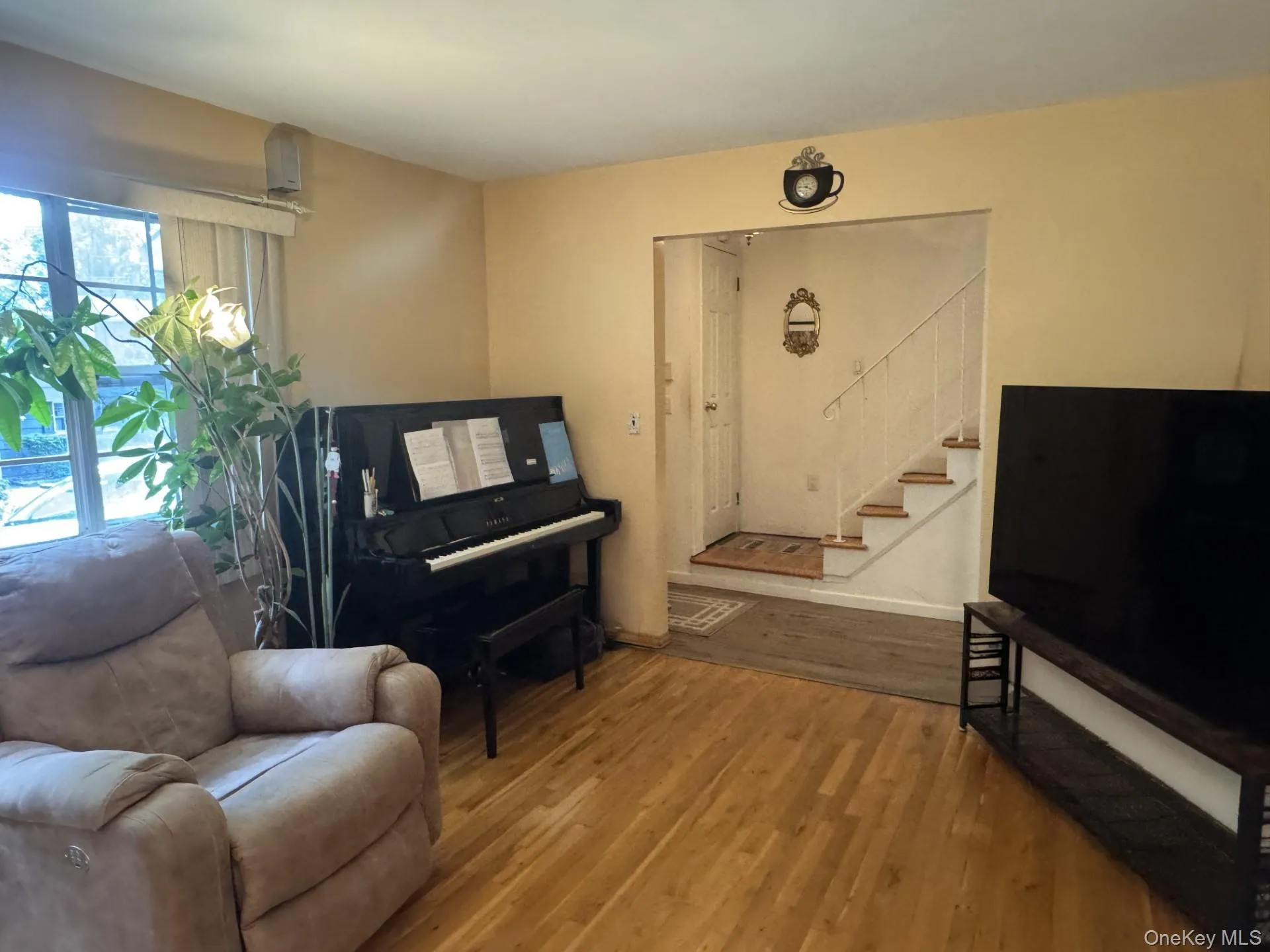 59 Bushwick Street, Huntington, NY, 5 Bedrooms Bedrooms, 9 Rooms Rooms,3 BathroomsBathrooms,Residential,For Rent,Bushwick,0,1023194 59 Bushwick Street, Huntington, NY, 5 Bedrooms Bedrooms, 9 Rooms Rooms,3 BathroomsBathrooms,Residential,For Rent,Bushwick,0,1023194