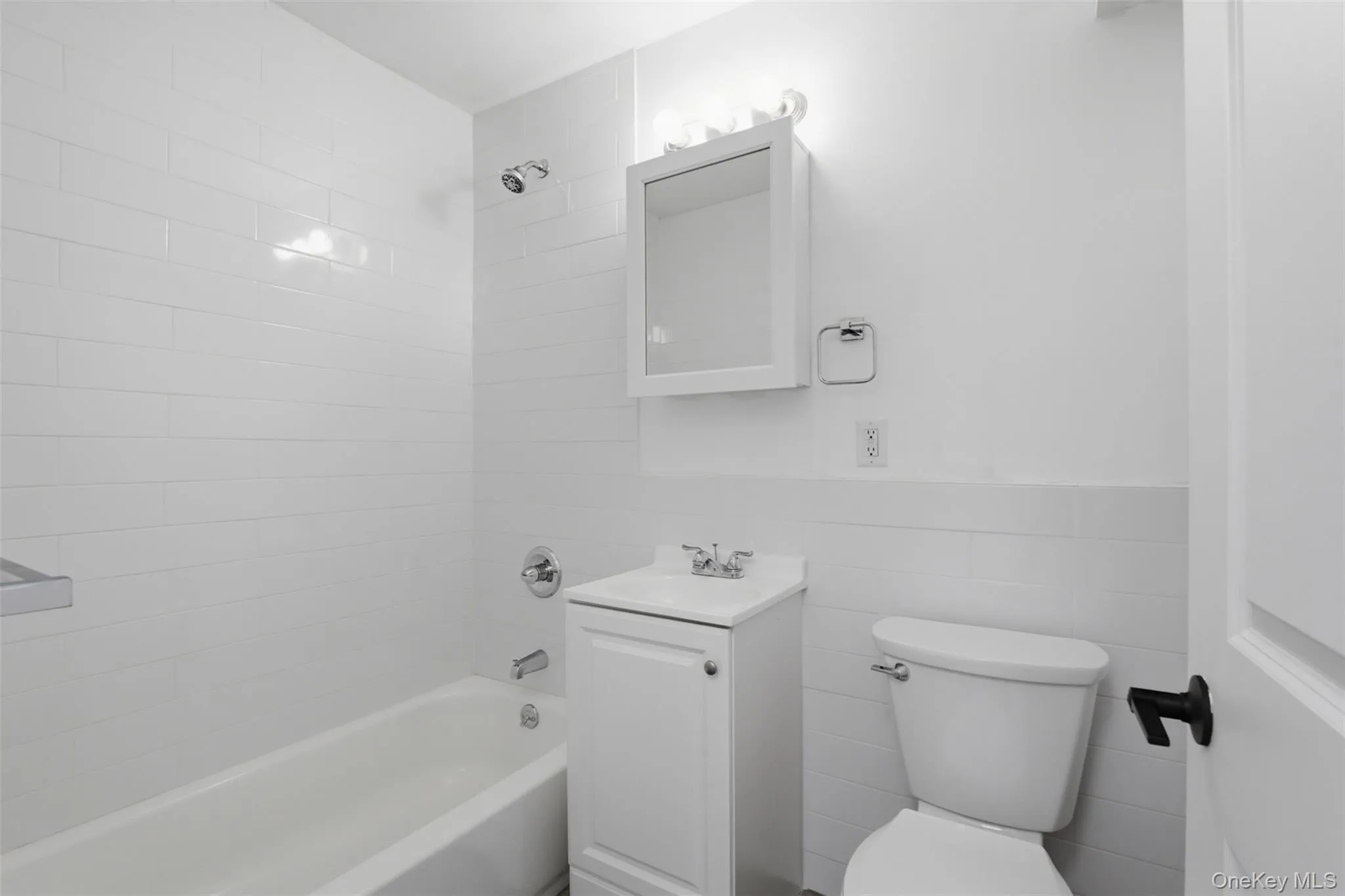 671 Bronx River Road, Yonkers, NY, 1 Bedroom Bedrooms, 3 Rooms Rooms,1 BathroomBathrooms,Residential,For Rent,Bronx River,0,1023196 671 Bronx River Road, Yonkers, NY, 1 Bedroom Bedrooms, 3 Rooms Rooms,1 BathroomBathrooms,Residential,For Rent,Bronx River,0,1023196