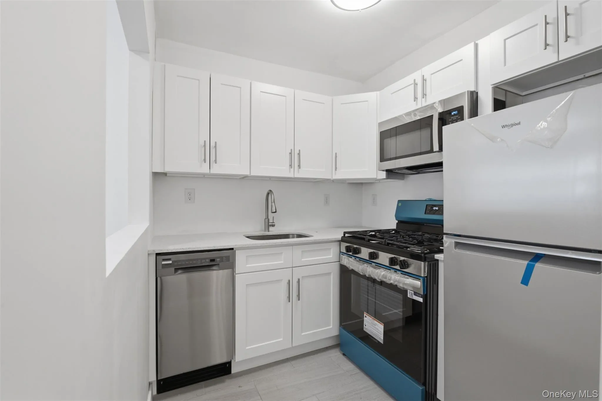 671 Bronx River Road, Yonkers, NY, 1 Bedroom Bedrooms, 3 Rooms Rooms,1 BathroomBathrooms,Residential,For Rent,Bronx River,0,1023196 671 Bronx River Road, Yonkers, NY, 1 Bedroom Bedrooms, 3 Rooms Rooms,1 BathroomBathrooms,Residential,For Rent,Bronx River,0,1023196