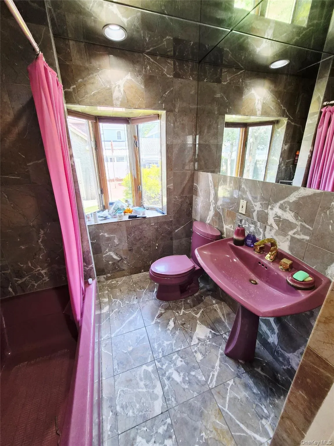 19404 110th Road, New York, NY, 5 Bedrooms Bedrooms, 11 Rooms Rooms,5 BathroomsBathrooms,Residential,For Rent,110th,0,1023198 19404 110th Road, New York, NY, 5 Bedrooms Bedrooms, 11 Rooms Rooms,5 BathroomsBathrooms,Residential,For Rent,110th,0,1023198