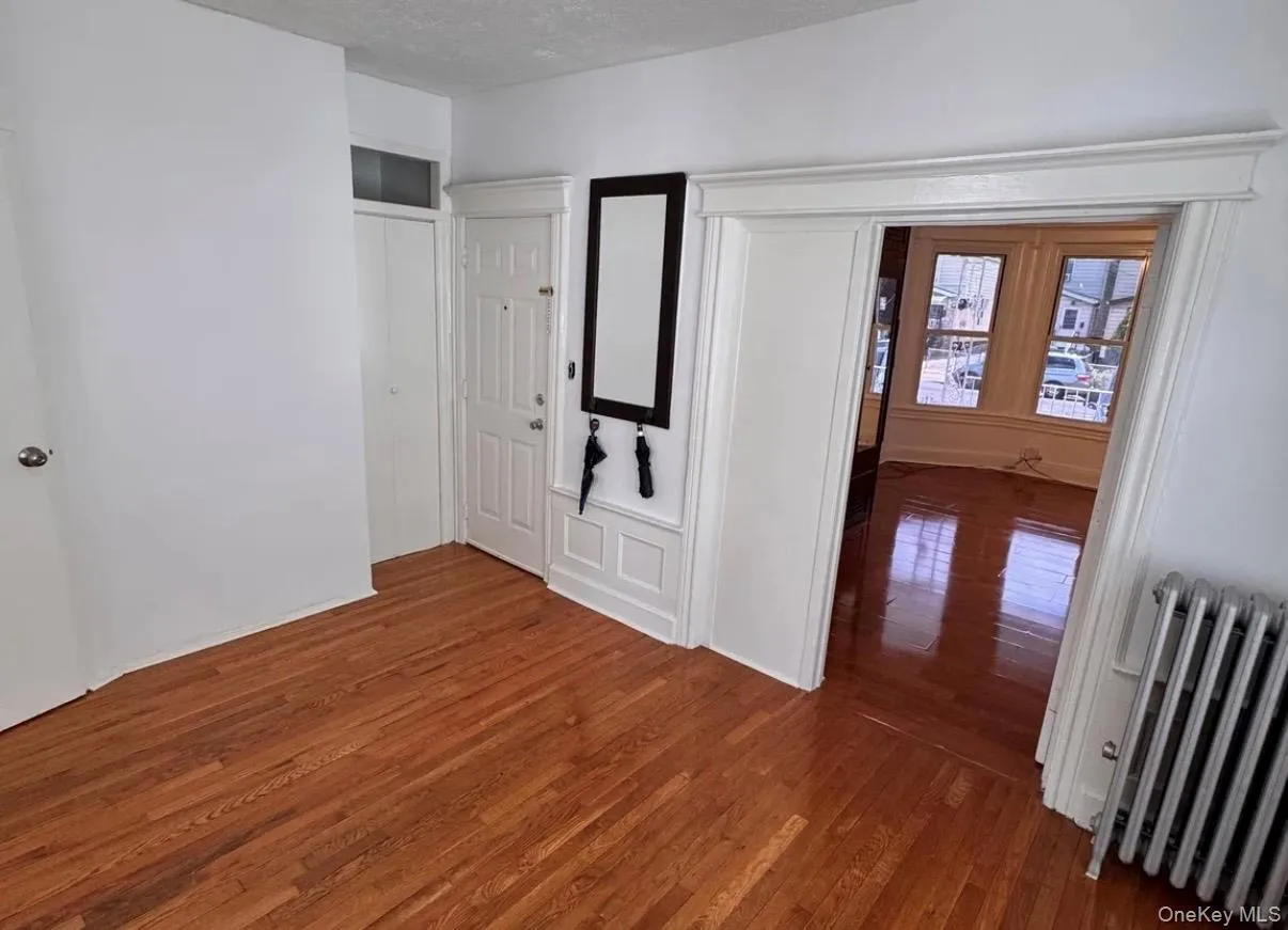 9311 Foster Avenue, New York, NY, 2 Bedrooms Bedrooms, 5 Rooms Rooms,1 BathroomBathrooms,Residential Lease,For Rent,Foster,0,1023199 9311 Foster Avenue, New York, NY, 2 Bedrooms Bedrooms, 5 Rooms Rooms,1 BathroomBathrooms,Residential Lease,For Rent,Foster,0,1023199