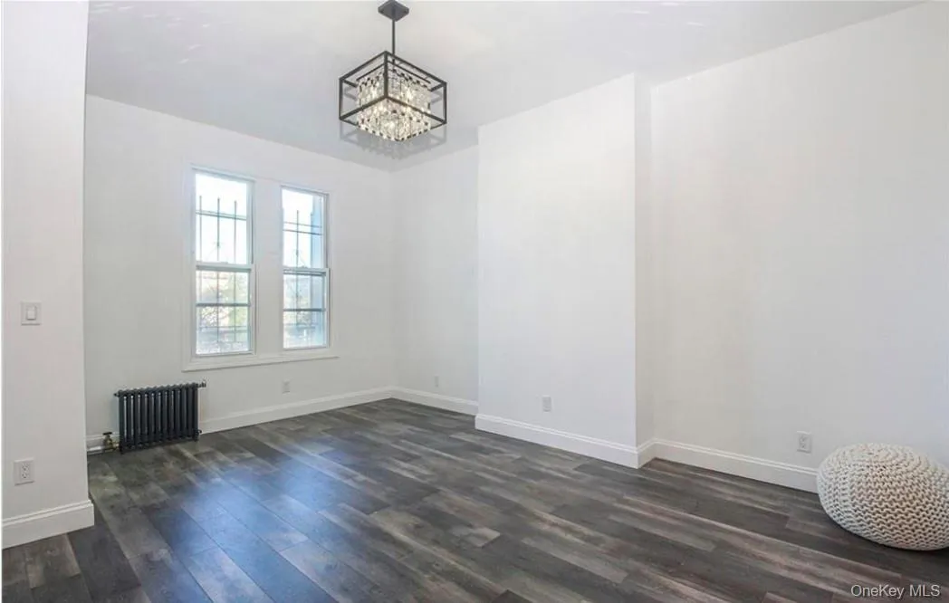 3088 Heath Avenue, New York, NY, 3 Bedrooms Bedrooms, 8 Rooms Rooms,2 BathroomsBathrooms,Residential,For Rent,Heath,0,1023200 3088 Heath Avenue, New York, NY, 3 Bedrooms Bedrooms, 8 Rooms Rooms,2 BathroomsBathrooms,Residential,For Rent,Heath,0,1023200
