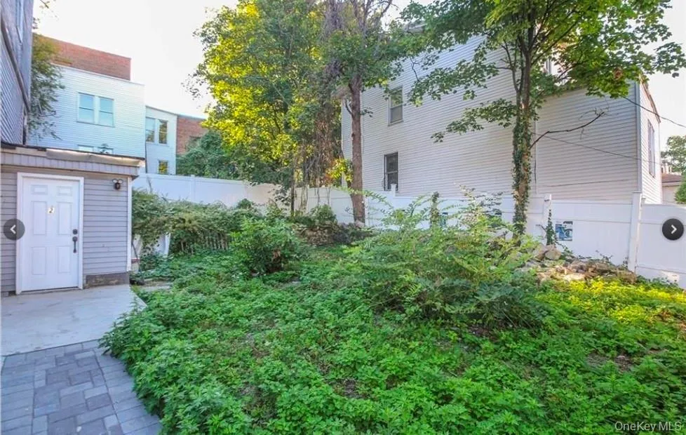 3088 Heath Avenue, New York, NY, 3 Bedrooms Bedrooms, 8 Rooms Rooms,2 BathroomsBathrooms,Residential,For Rent,Heath,0,1023200 3088 Heath Avenue, New York, NY, 3 Bedrooms Bedrooms, 8 Rooms Rooms,2 BathroomsBathrooms,Residential,For Rent,Heath,0,1023200