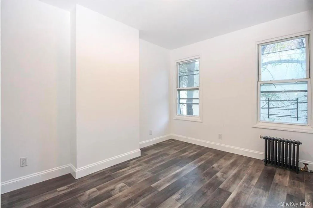 3088 Heath Avenue, New York, NY, 3 Bedrooms Bedrooms, 8 Rooms Rooms,2 BathroomsBathrooms,Residential,For Rent,Heath,0,1023200 3088 Heath Avenue, New York, NY, 3 Bedrooms Bedrooms, 8 Rooms Rooms,2 BathroomsBathrooms,Residential,For Rent,Heath,0,1023200